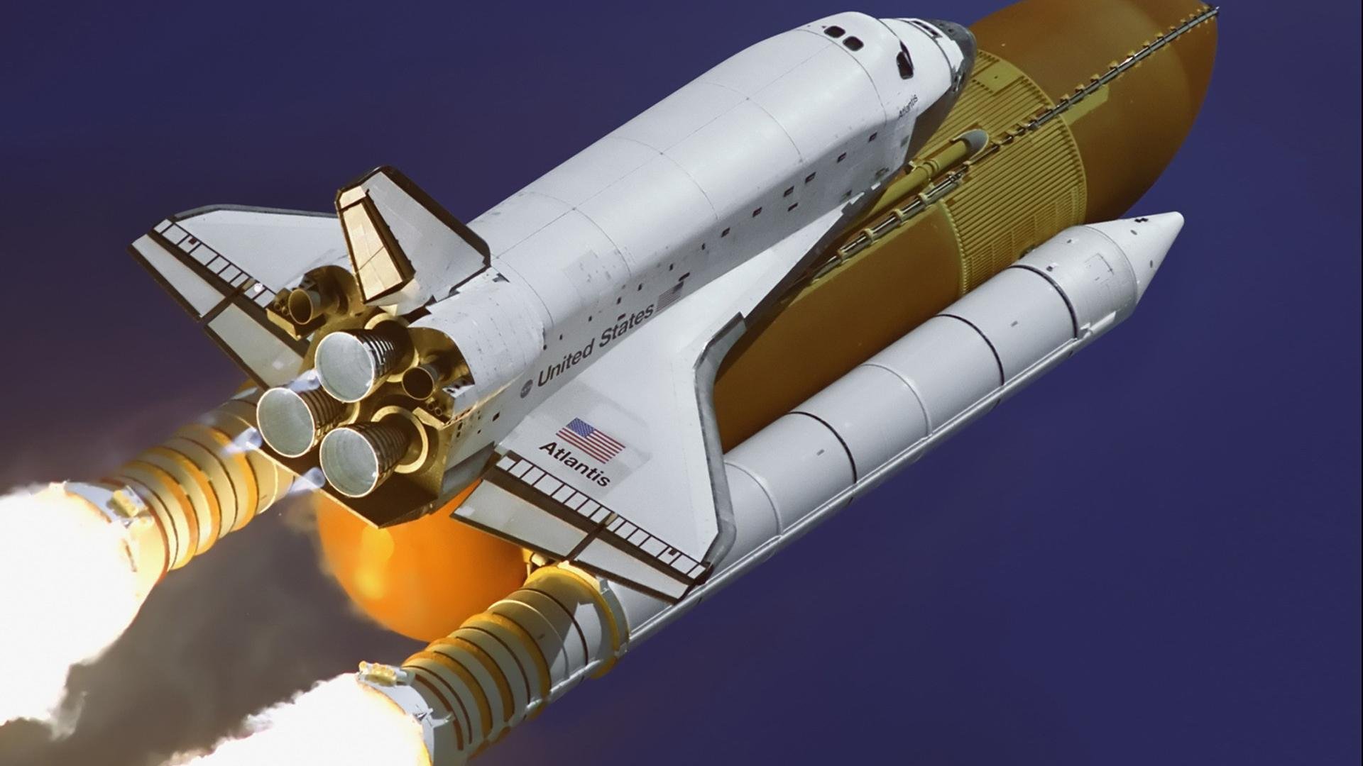 场上气氛火爆:观众席座无虚席,助威声震天!,场上观众是什么意思