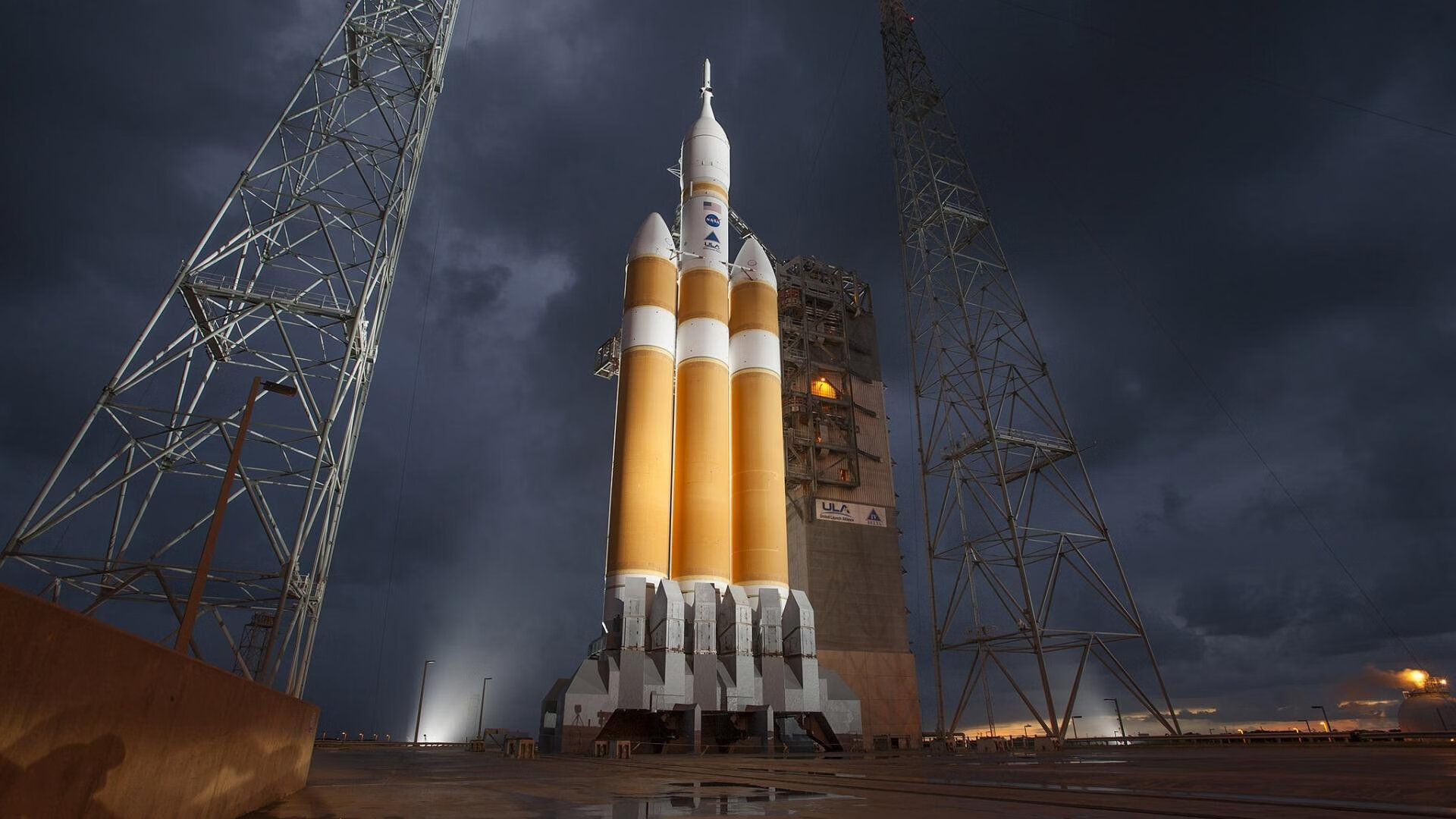 安东尼奥·皮佐拉托在男子举重比赛中获得铜牌，安东尼诺·皮佐拉托