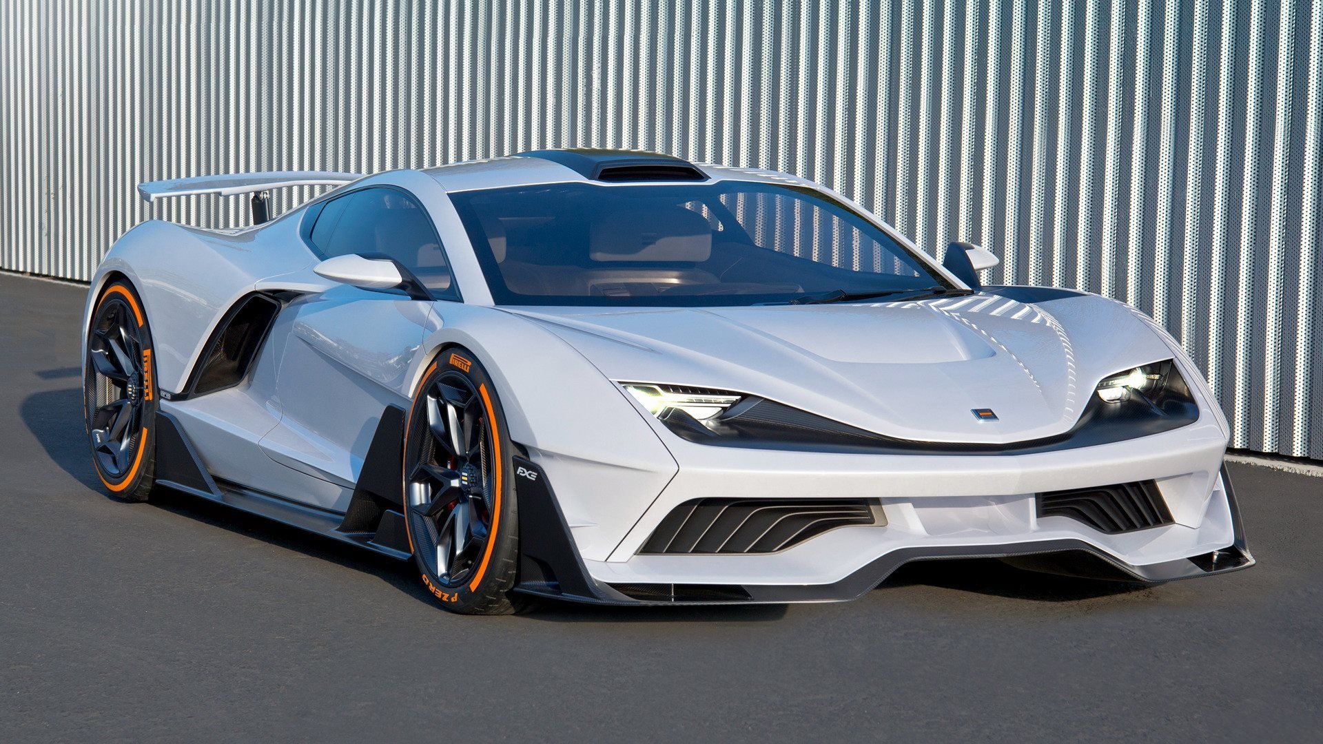 上海男篮新援表现抢眼成为黑马球队关键一环,上海男篮新人