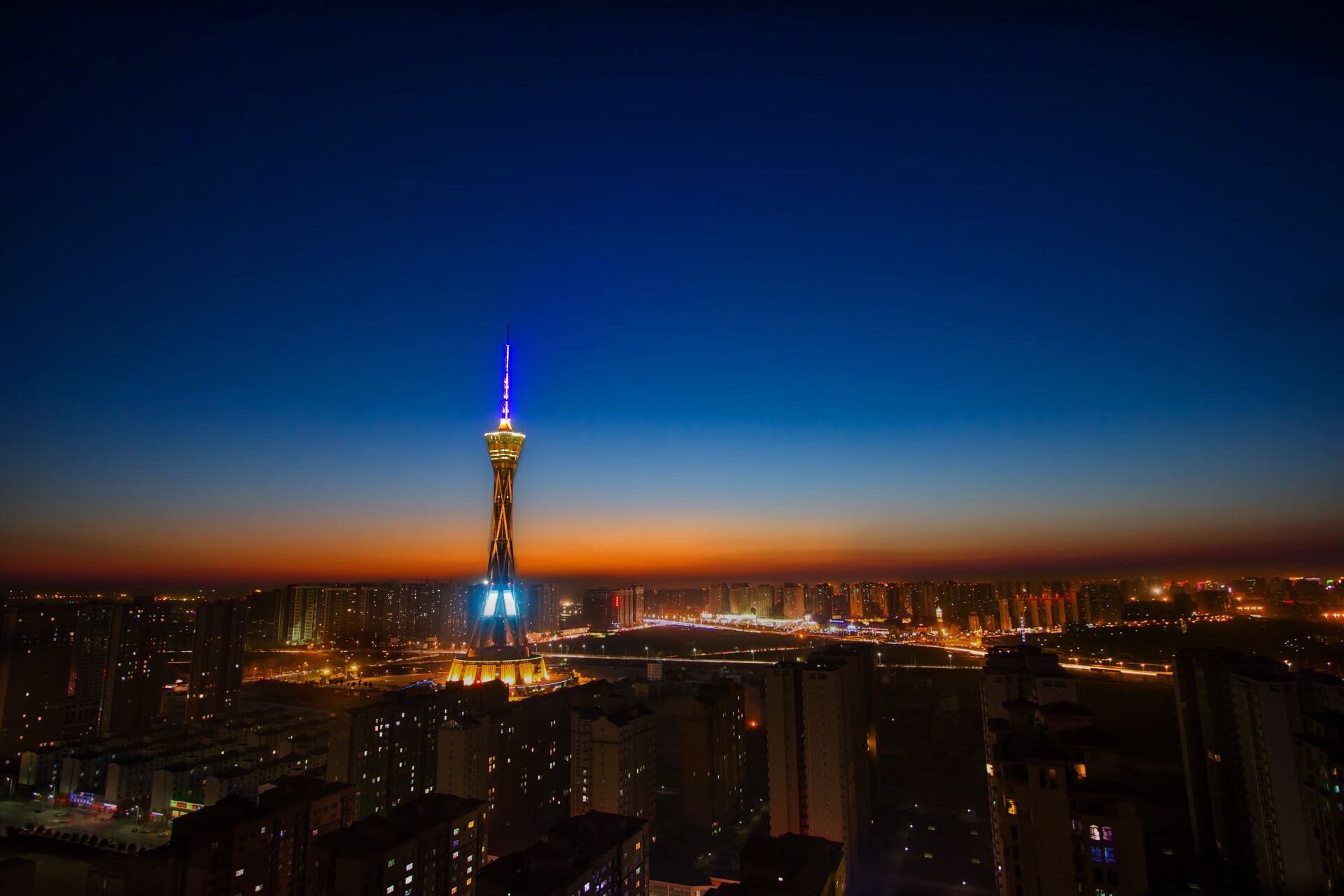 火箭签下发展联盟锋线球员增加球队深度，nba火箭发展联盟